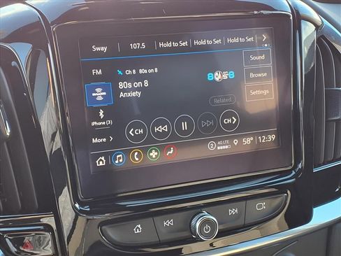 Used 2023 Chevrolet Traverse LT w/ LPO, Floor Liner Package image 9