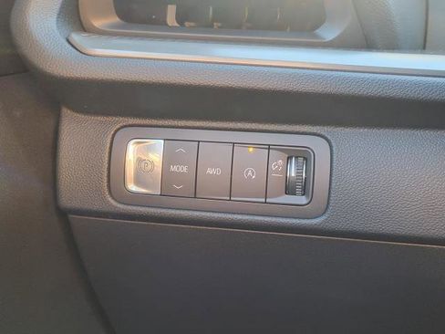 New 2026 Chevrolet Traverse LT w/ Sun and Wheel Package image 12