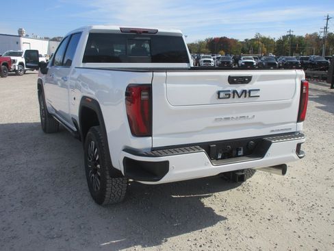 New 2026 GMC Sierra 2500 Denali Ultimate image 9