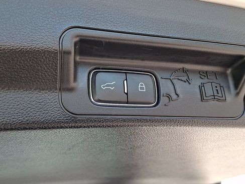 Used 2021 Ford Explorer ST w/ Equipment Group 401A AWD/4WD image 31