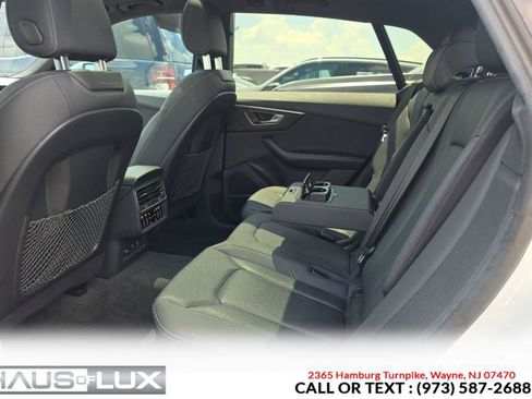 Used 2021 Audi Q8 Premium Plus w/ Premium Plus Package AWD/4WD image 5
