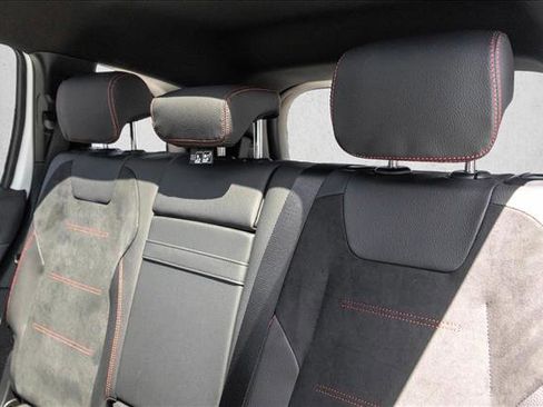 New 2026 Mercedes-Benz GLB 250 4MATIC image 24