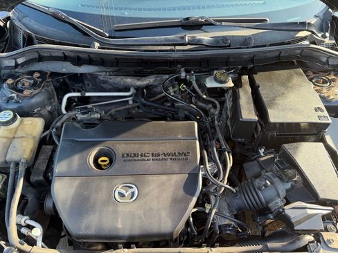 Used 2011 MAZDA MAZDA3 i Touring image 12