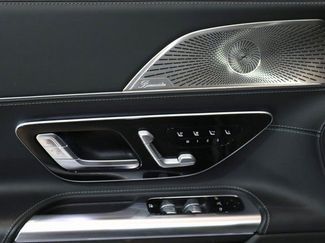 Used 2023 Mercedes-Benz SL 55 AMG 4MATIC video 4