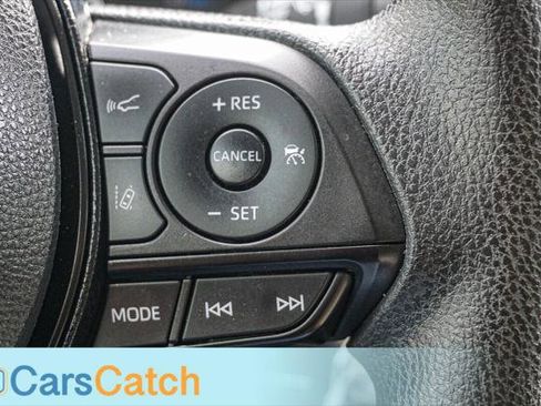 Used 2021 Toyota Corolla LE image 30