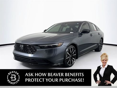 Used 2025 Honda Accord Touring image 1
