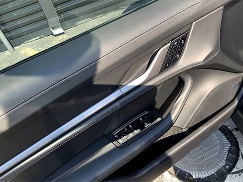 New 2025 Porsche Taycan image 27