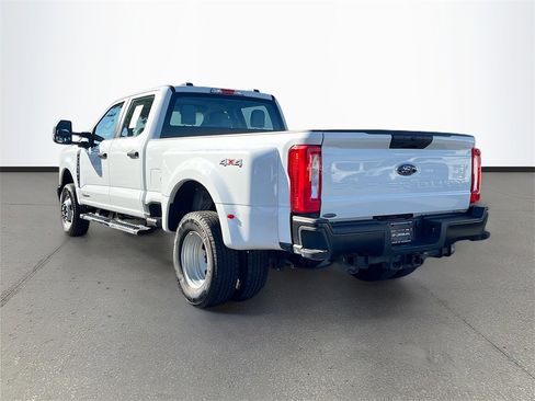 Used 2025 Ford F350 XL image 5