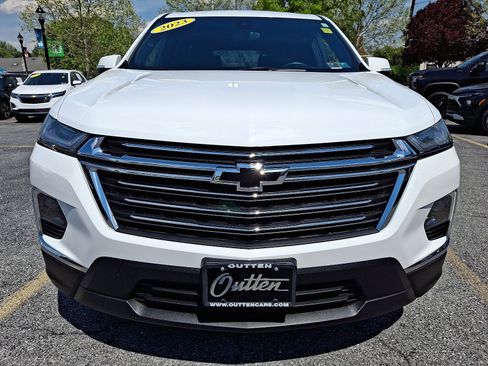 Used 2023 Chevrolet Traverse LT AWD/4WD image 8