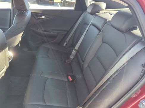Used 2021 Chevrolet Malibu LT w/ Leather Package image 34