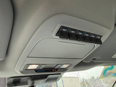 Used 2025 Ford F350 XL w/ XL Chrome Package AWD/4WD image 17