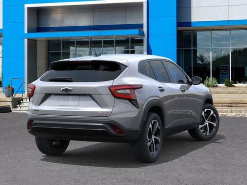 New 2026 Chevrolet Trax RS w/ Driver Confidence Package FWD image 4