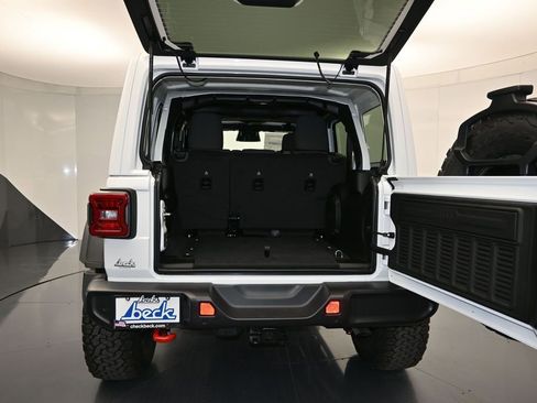 New 2026 Jeep Wrangler Unlimited Rubicon AWD/4WD image 24