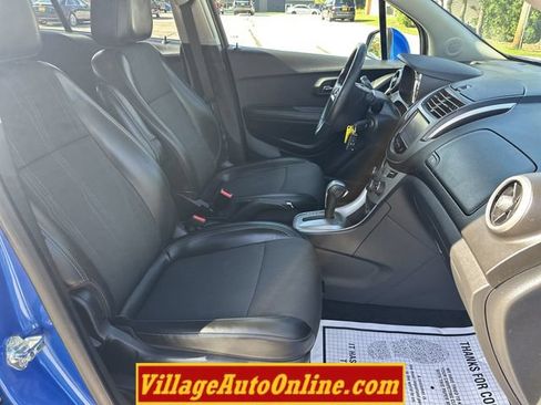 Used 2015 Chevrolet Trax LT w/ LT Plus Package AWD/4WD image 33
