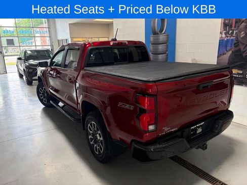 Used 2024 Chevrolet Colorado Z71 w/ Z71 Convenience Package 2 AWD/4WD image 7