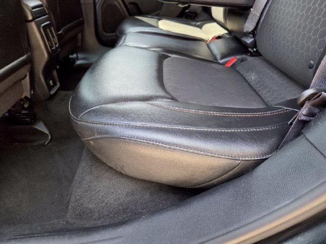 Used 2018 Jeep Compass Latitude w/ Cold Weather Group FWD image 37