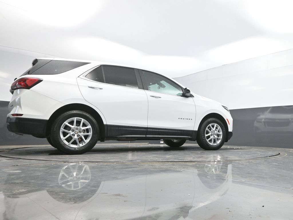 Used 2024 Chevrolet Equinox LT AWD/4WD image 39