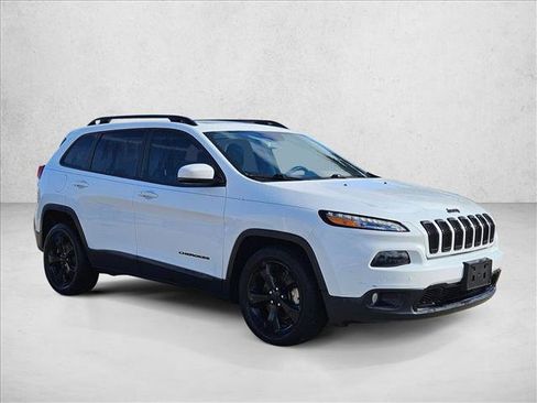 Used 2016 Jeep Cherokee High Altitude w/ Luxury Group image 3