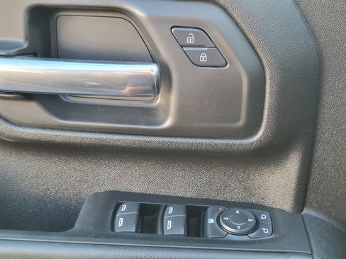 Certified 2025 Chevrolet Silverado 2500 Custom w/ Custom Convenience Package AWD/4WD image 18