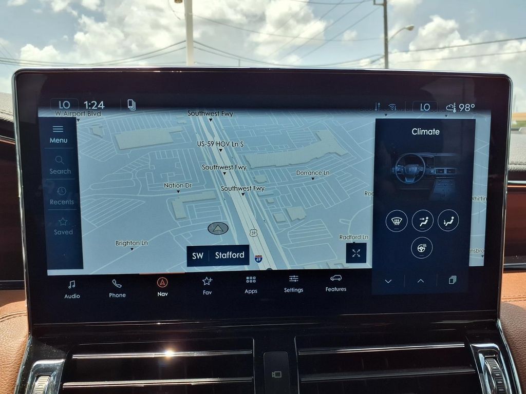 Certified 2024 Lincoln Navigator Reserve AWD/4WD image 10