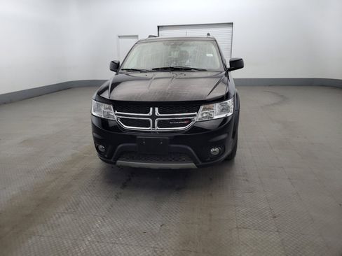 Used 2018 Dodge Journey SXT FWD image 15