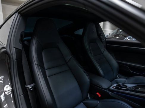 Used 2024 Porsche 911 Carrera S w/ Sport Package image 32