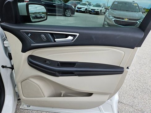 Used 2022 Ford Edge Titanium w/ Equipment Group 301A AWD/4WD image 35