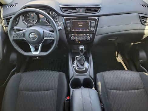 Used 2019 Nissan Rogue SV AWD/4WD image 26