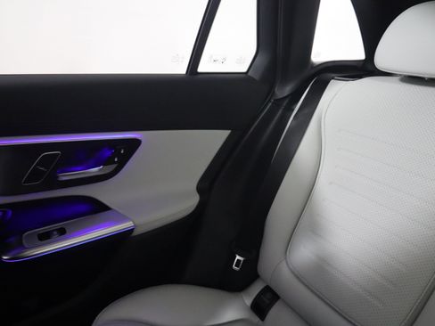 New 2026 Mercedes-Benz GLC 300 image 13