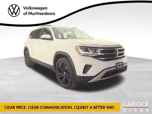 Used 2023 Volkswagen Atlas SE image 3
