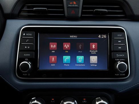 Used 2025 Nissan Versa SV FWD image 26