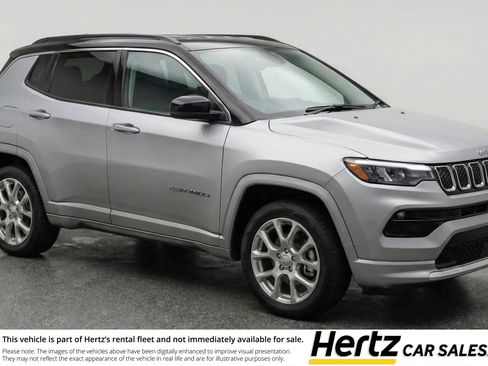 Used 2025 Jeep Compass Limited AWD/4WD image 1