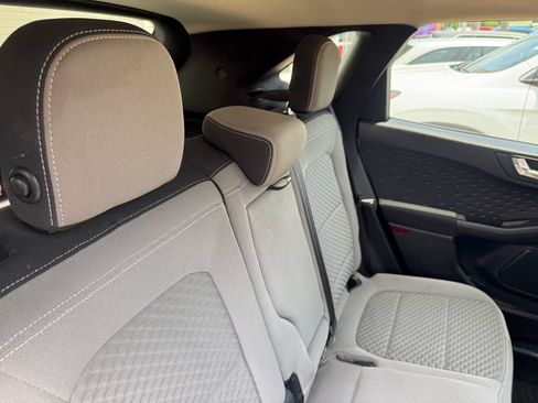 Used 2020 Ford Escape SE FWD image 18