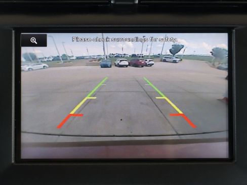 Used 2015 Ford Fusion SE FWD image 24