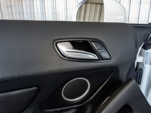 Used 2011 Audi R8 V8 image 35