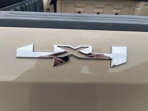 Used 2022 GMC Sierra 1500 Elevation image 50