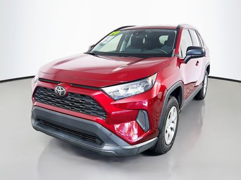 Used 2020 Toyota RAV4 LE FWD image 10