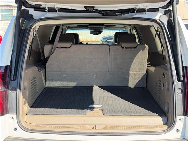 Used 2018 Chevrolet Suburban Premier AWD/4WD image 11