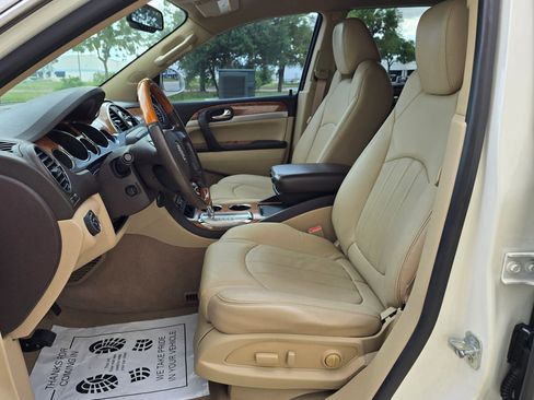 Used 2011 Buick Enclave CXL FWD image 23