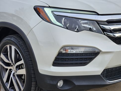 Used 2018 Honda Pilot Elite image 6