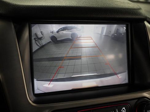 Used 2016 GMC Yukon XL Denali w/ Open Road Package image 16