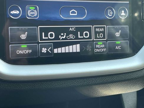 Used 2024 Subaru Ascent Limited AWD/4WD image 21