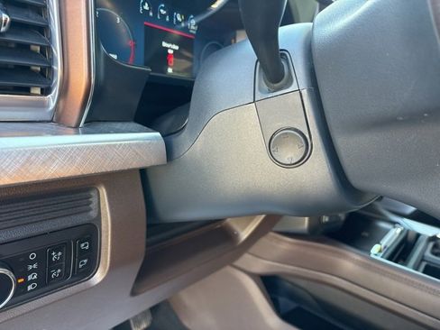 Used 2025 Ford F250 King Ranch image 17