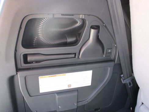 Used 2018 Honda Odyssey Touring image 47