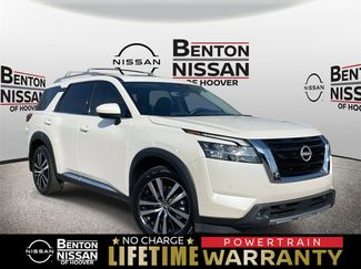 Used 2024 Nissan Pathfinder Platinum w/ Cargo Package video 1