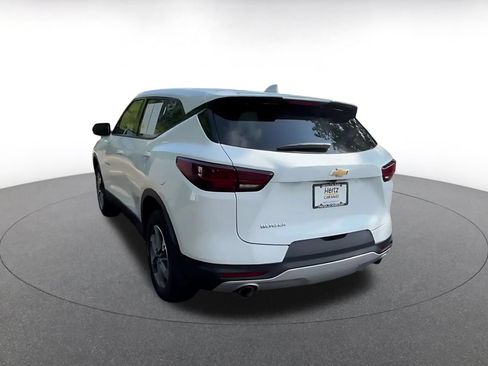 Used 2025 Chevrolet Blazer LT FWD image 9