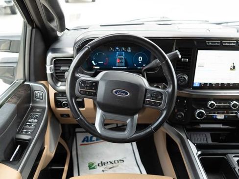 Used 2023 Ford F350 Lariat w/ Lariat Ultimate Package AWD/4WD image 16