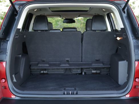 Used 2018 Ford Escape SE w/ Ford Safe & Smart Package AWD/4WD image 24