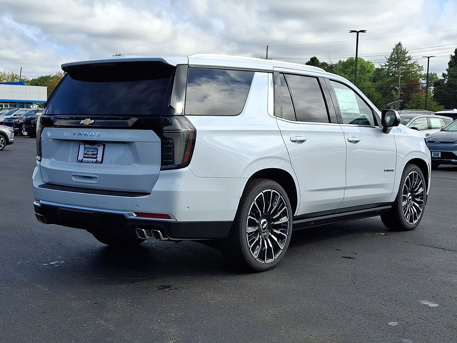 New 2026 Chevrolet Tahoe High Country AWD/4WD image 12