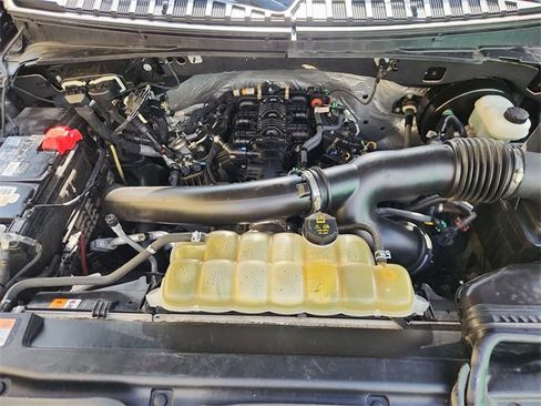 Used 2019 Ford Expedition Platinum image 30